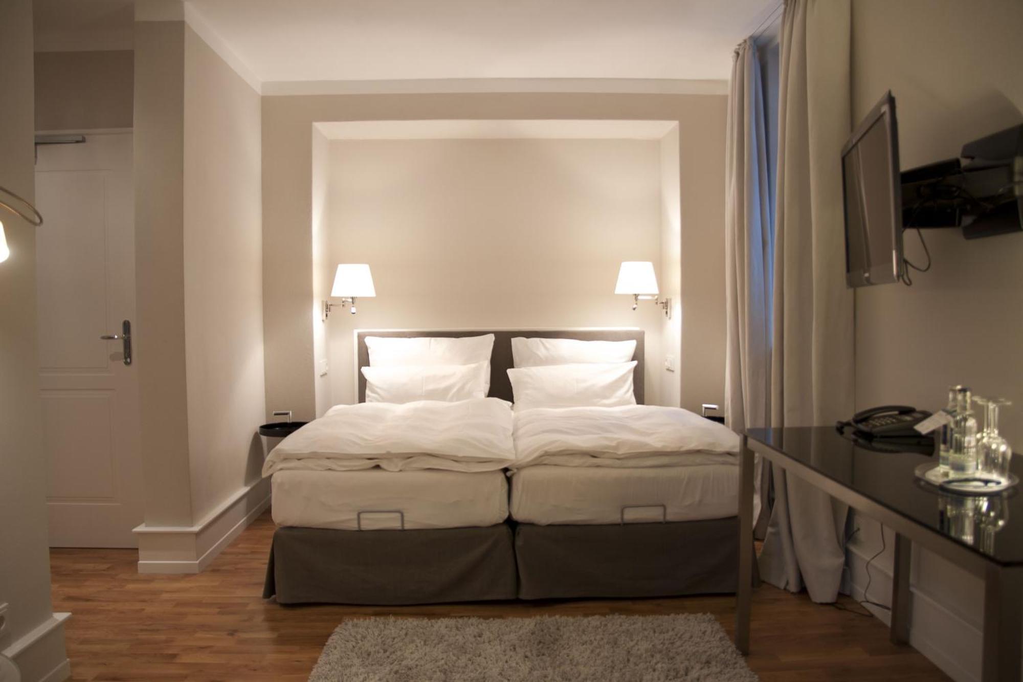 Weinhotel Eltvinum Eltville am Rhein Bagian luar foto