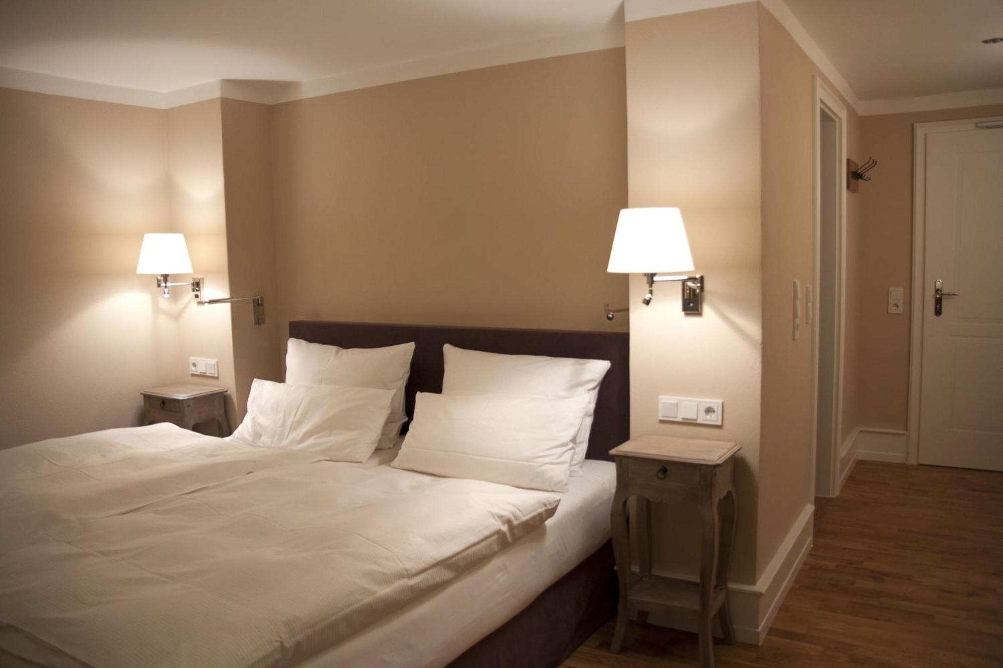 Weinhotel Eltvinum Eltville am Rhein Bagian luar foto